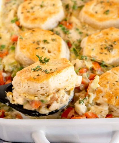 Pioneer Woman Chicken Biscuit Casserole