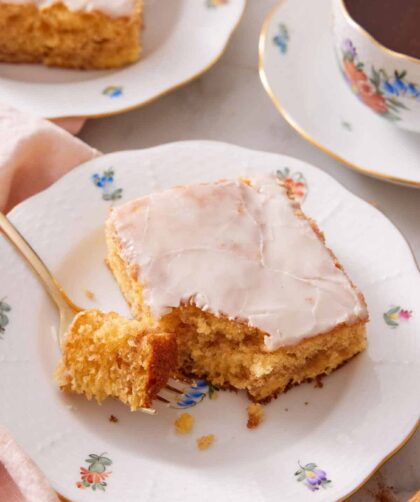 Pioneer Woman Honeybun Cake