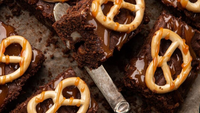 Pioneer Woman Pretzel Brownies