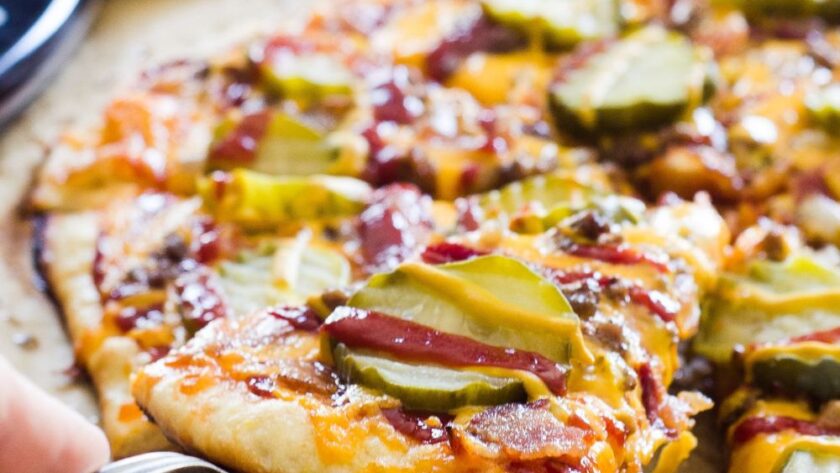 Pioneer Woman Cheeseburger Pizza