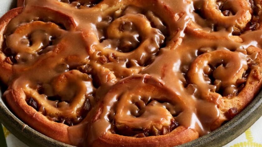 Pioneer Woman Caramel Apple Cinnamon Rolls