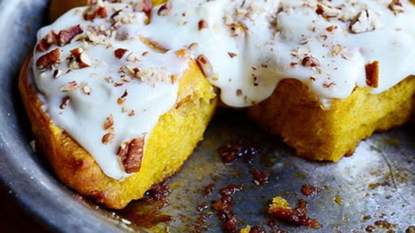 Pioneer Woman Pumpkin Cinnamon Rolls