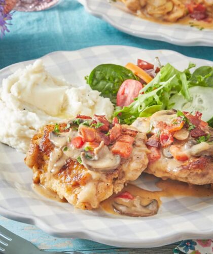 Pioneer Woman Smothered Chicken