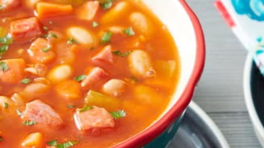 Pioneer Woman Bean and Ham Soup