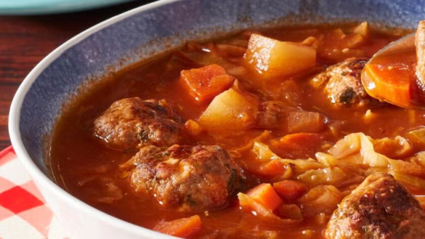 Pioneer Woman​ Meatball Soup