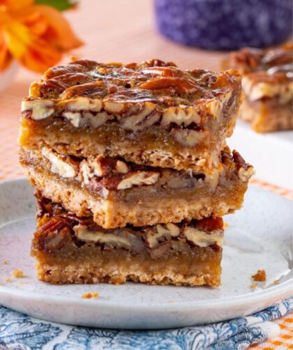 Pioneer Woman Pecan Pie Bars